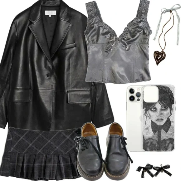 🖤GOTH MYSTERY BUNDLE🖤 - Picture 7 of 7